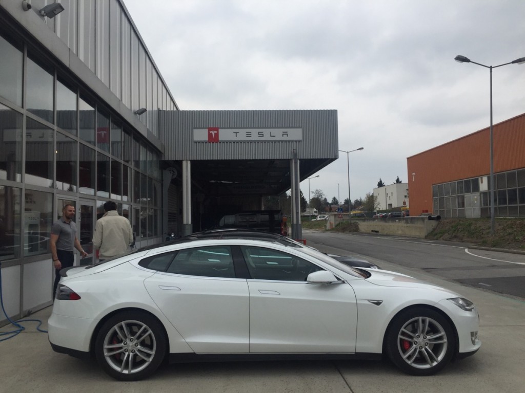 tesla showroom